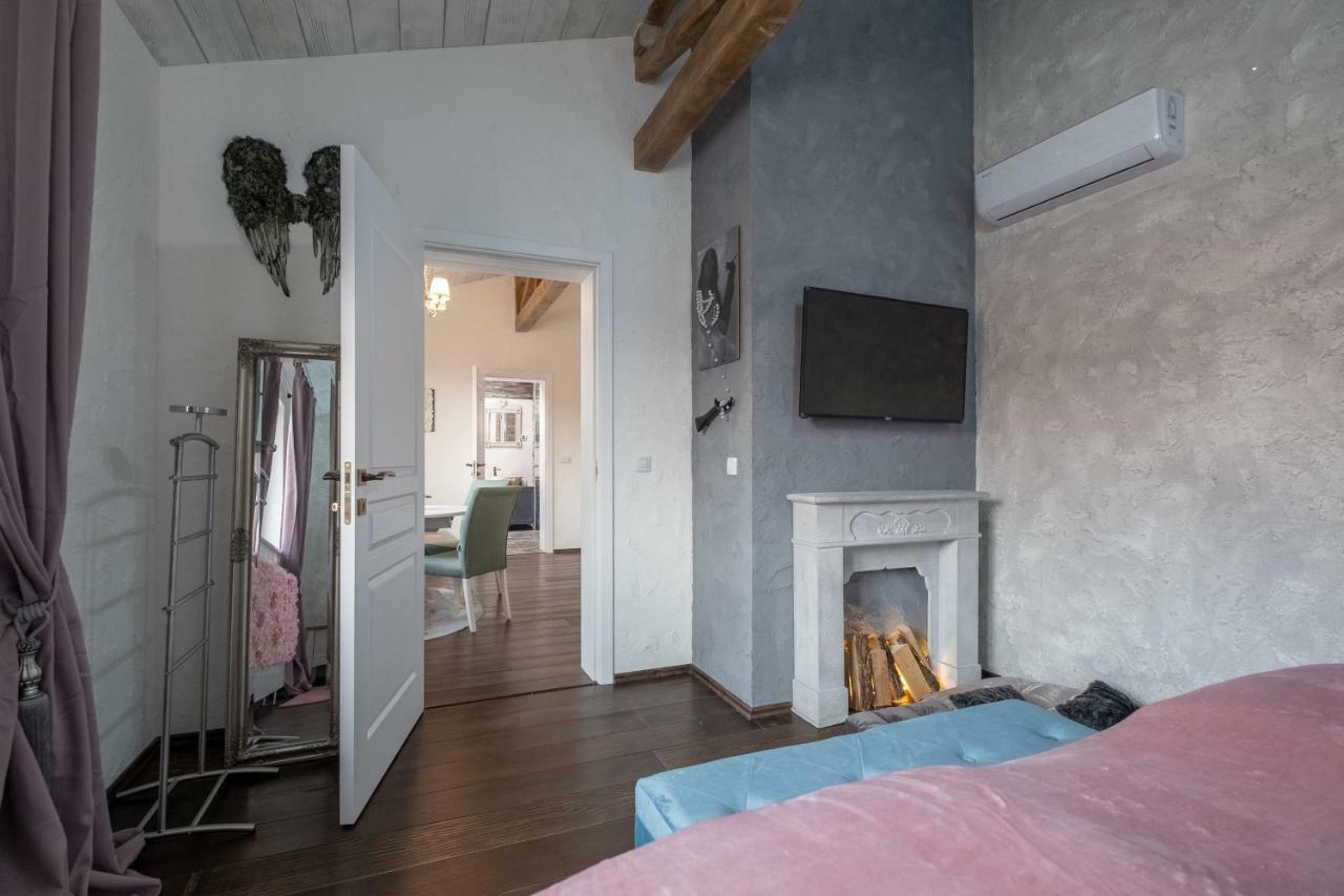 1-Bedroom Designer Apartment On Hristo Belchev Str София Экстерьер фото